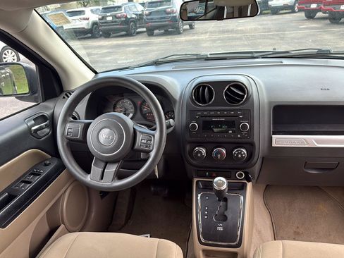 Used 2014 Jeep Compass Sport w/ Power Value Group AWD/4WD image 12