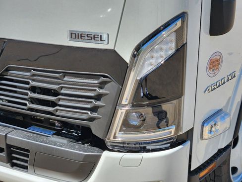 New 2025 Chevrolet Low Cab Forward 4500 XD image 8