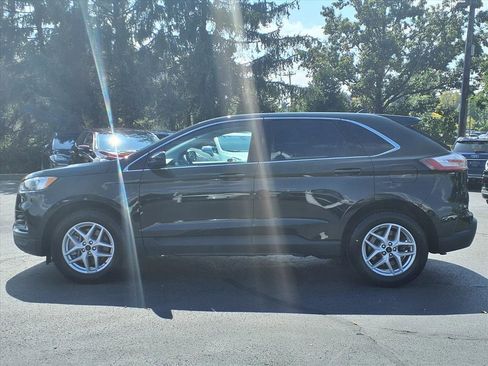 Used 2023 Ford Edge SEL w/ Convenience Package image 3