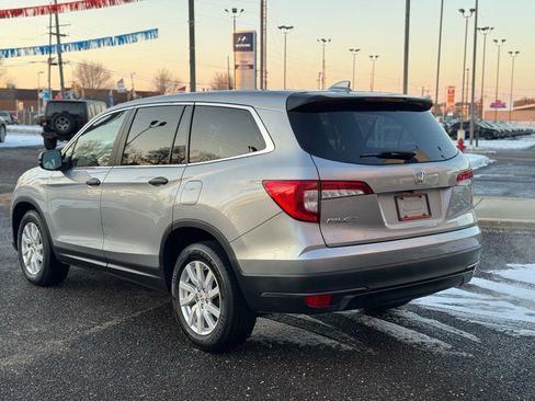 Used 2019 Honda Pilot LX image 3