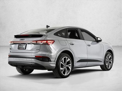 Certified 2023 Audi Q4 e-tron Prestige w/ Black Optic Package image 5