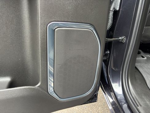 Used 2024 Chevrolet Silverado 1500 LT Trail Boss w/ LT Trail Boss Premium Package image 17