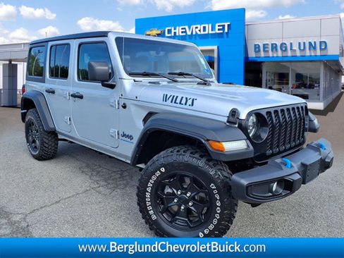 Used 2023 Jeep Wrangler Unlimited w/ Cold Weather Group AWD/4WD image 1