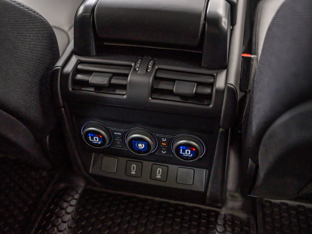 New 2026 Land Rover Defender 90 V8 AWD/4WD image 46