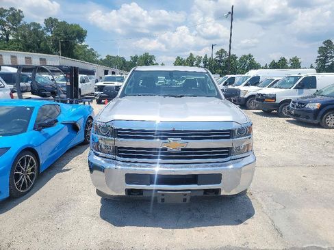 Used 2017 Chevrolet Silverado 2500 W/T RWD image 3
