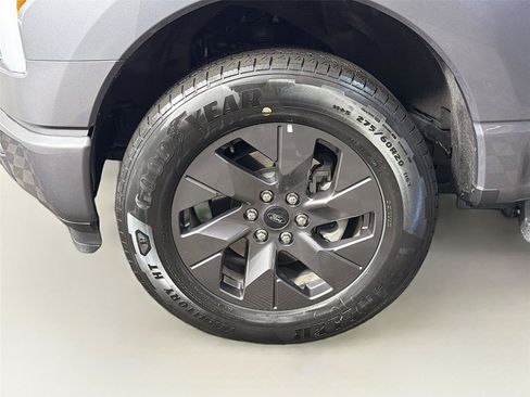 Used 2024 Ford F150 Lightning XLT AWD/4WD image 34