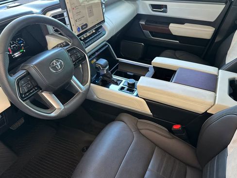 Used 2024 Toyota Sequoia Capstone AWD/4WD image 11