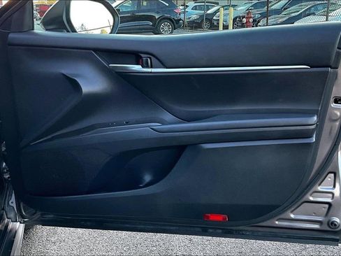 Used 2023 Toyota Camry SE image 22