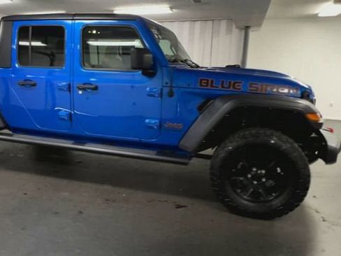 Used 2021 Jeep Gladiator Mojave w/ LED Lighting Group image 2