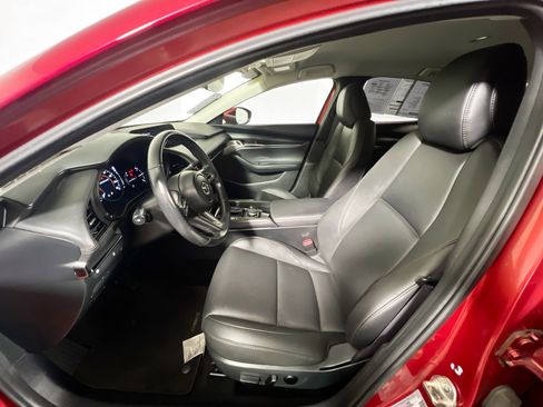 Used 2019 MAZDA MAZDA3 Sedan w/ Preferred Package image 14