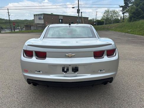 Used 2013 Chevrolet Camaro LT w/ Rear Vision Package RWD image 3