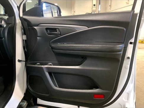 Used 2023 Honda Passport EX-L image 22