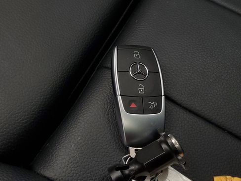Used 2022 Mercedes-Benz GLA 250 4MATIC image 27