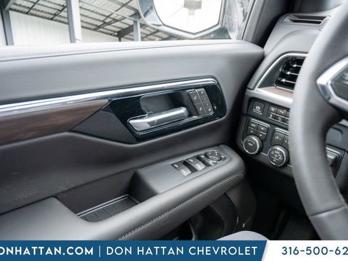 New 2026 Chevrolet Suburban LT w/ Comfort Package image 17