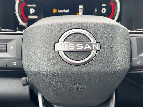 New 2026 Nissan Pathfinder Platinum w/ Cargo Package FWD image 6
