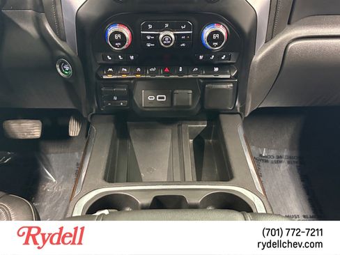 Used 2019 GMC Sierra 1500 SLT w/ SLT Premium Plus Package AWD/4WD image 15