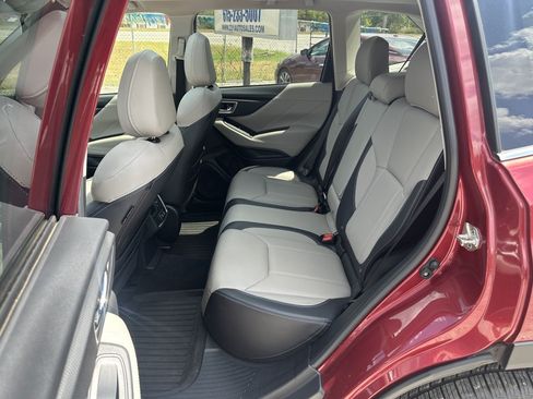 Used 2019 Subaru Forester Limited AWD/4WD image 18