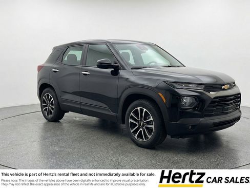 Used 2025 Chevrolet TrailBlazer LT image 1