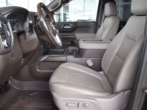 Used 2019 GMC Sierra 1500 SLT w/ SLT Premium Plus Package AWD/4WD image 3