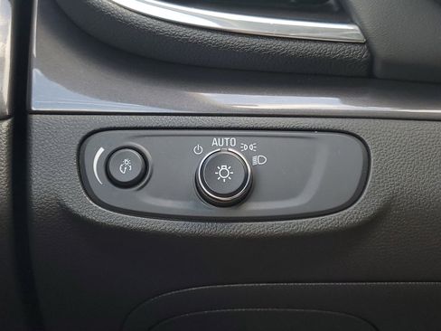 Used 2019 Buick Encore Preferred w/ Safety Package image 28