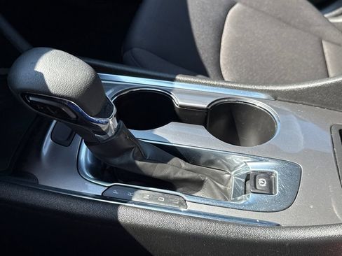 Used 2023 Chevrolet Malibu LT FWD image 26