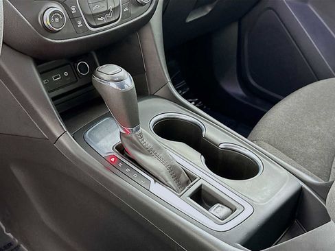 Used 2020 Chevrolet Equinox LT image 15