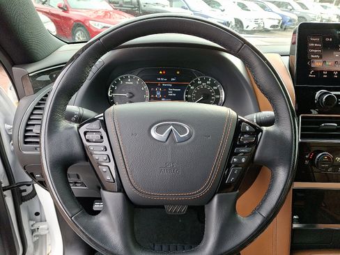 Used 2024 INFINITI QX80 Sensory image 21