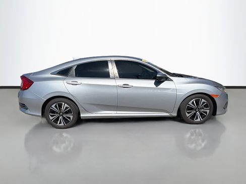 Used 2016 Honda Civic EX-L image 2