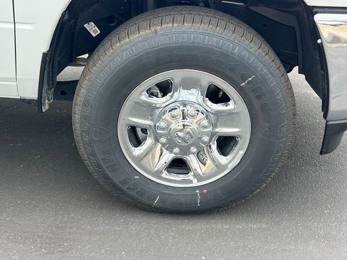 New 2025 RAM 2500 Tradesman w/ Chrome Appearance Group image 9