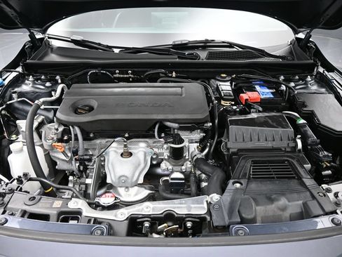 Used 2025 Honda Civic Sport image 26