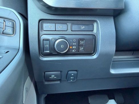 Used 2024 Ford F350 Lariat w/ Black Appearance Package AWD/4WD image 24