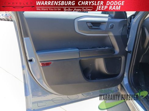Used 2024 Ford Bronco Sport Outer Banks w/ Tech Package AWD/4WD image 12