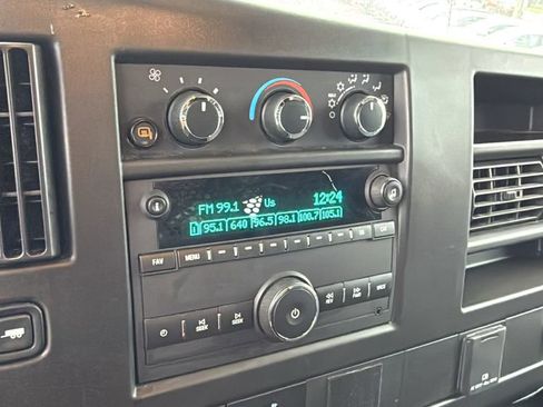 Used 2023 GMC Savana 2500 w/ Driver Convenience Package image 20