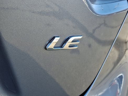 Used 2023 Toyota Corolla LE image 18