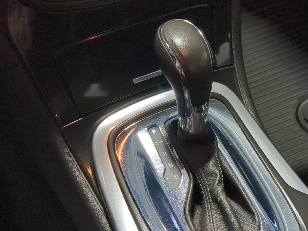 Used 2016 Buick Regal Premium FWD image 36