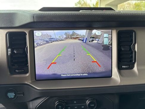 Used 2025 Ford Bronco Outer Banks image 27