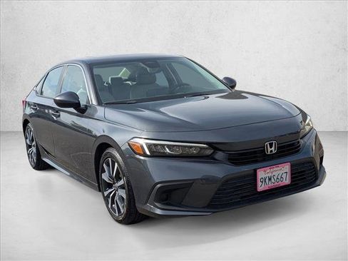 Used 2024 Honda Civic EX image 3