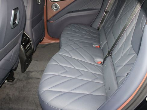 Used 2026 BMW XM Label Red image 15