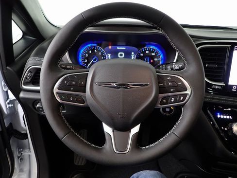 New 2026 Chrysler Pacifica Select image 24