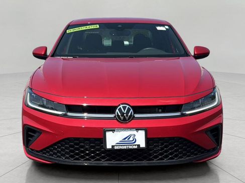 Used 2026 Volkswagen Jetta Sport FWD image 2