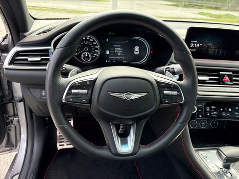 Used 2025 Genesis G70 3.3T Advanced RWD image 10