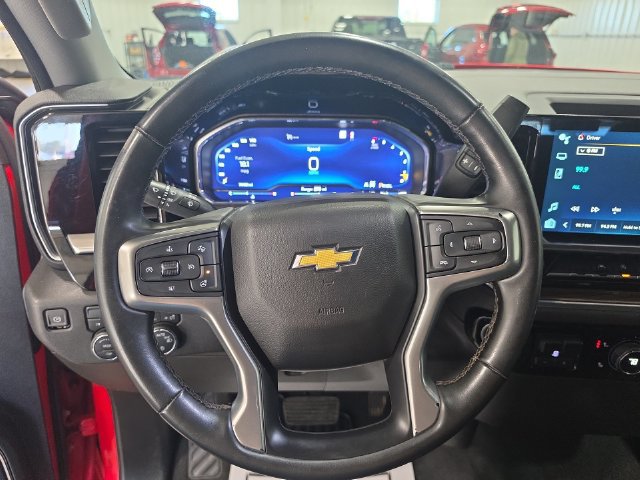 Used 2023 Chevrolet Silverado 1500 LT AWD/4WD image 18