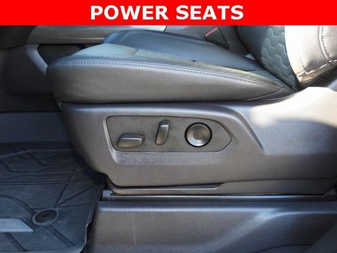 Used 2024 Chevrolet Silverado 1500 ZR2 w/ Technology Package image 23