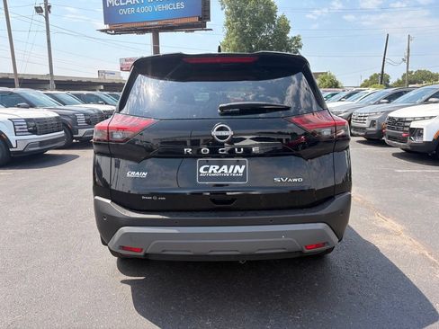 Used 2023 Nissan Rogue SV w/ SV Premium B Package AWD/4WD image 6