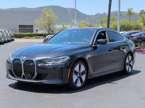 Used 2024 BMW i4 eDrive35 w/ Premium Package RWD image 5