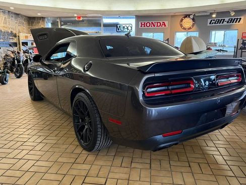 Used 2015 Dodge Challenger SRT Hellcat image 2
