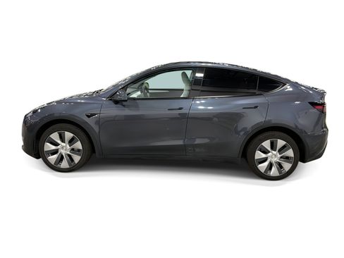 Certified 2023 Tesla Model Y Long Range AWD/4WD image 3