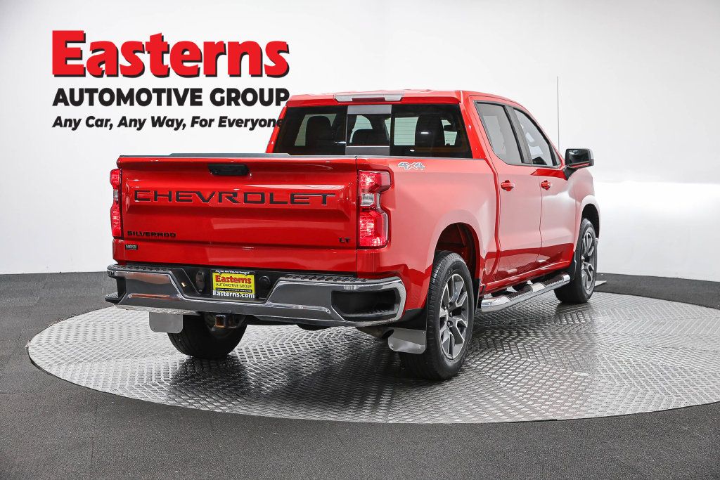 Used 2022 Chevrolet Silverado 1500 LT w/ Convenience Package II AWD/4WD image 5