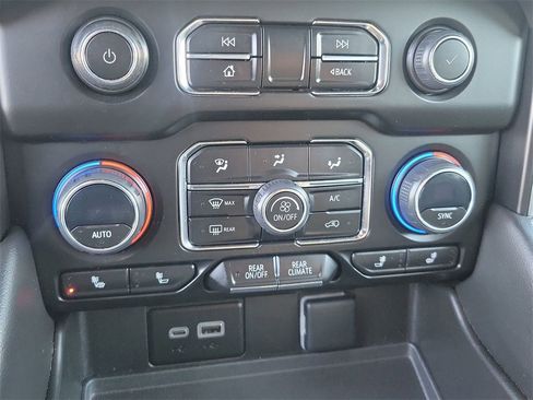 Used 2023 Chevrolet Tahoe LT image 18