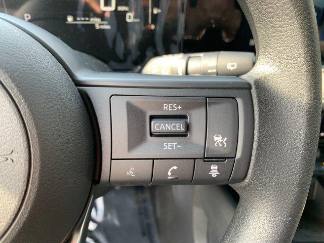 Used 2026 Nissan Kicks SV w/ Interior Electronics Package AWD/4WD image 27
